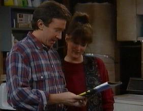 Capture from episode 1.10 - Reach Out and Teach Someone