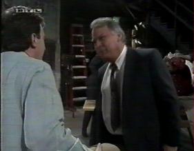 Capture from episode 1.17 - What About Bob?