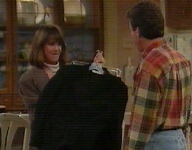 Capture from episode 1.20 - Birds of a Feather Flock to Taylor