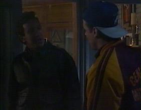 Capture from episode 1.22 - Luck Be a Taylor Tonight