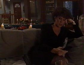 Capture from episode 2.01 - Read My Hips